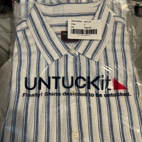 Untuckit Wehlen Size 4 NWT - Picture 2 of 2
